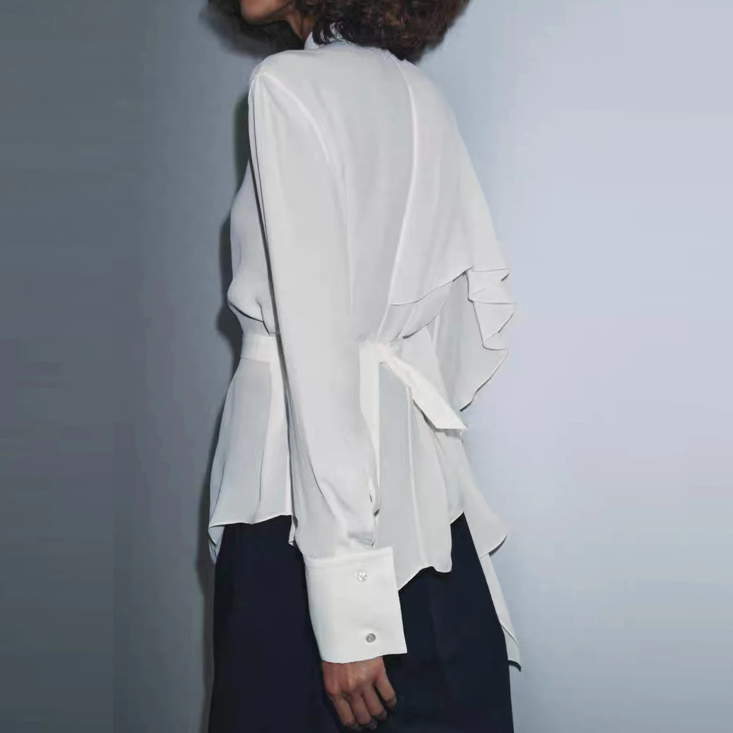 2025 Autumn New Sle Asymmetric Long Sve round Ne Women's Faion Personali irt Z Loose Fit Regular Thin