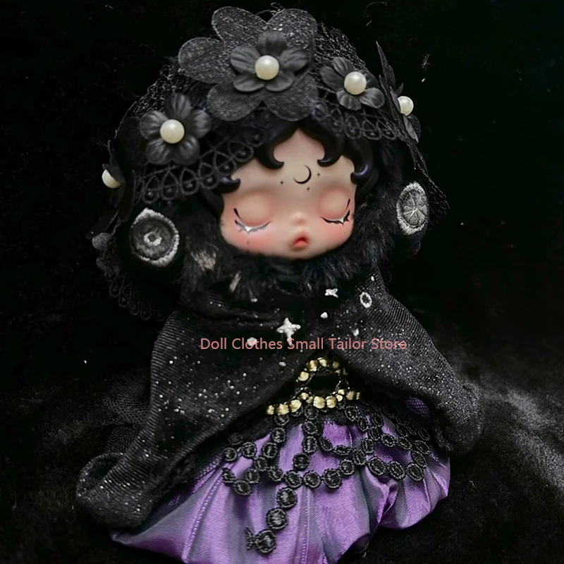 ตุ๊กตา SKULLPANDA Sleepless Theater Series GHOSTIE รุ่นพิเศษ กระโปรงพู่ขนนก เครื่องประดับผมนางฟ้า ตุ๊กตาผ้าสีเข้ม