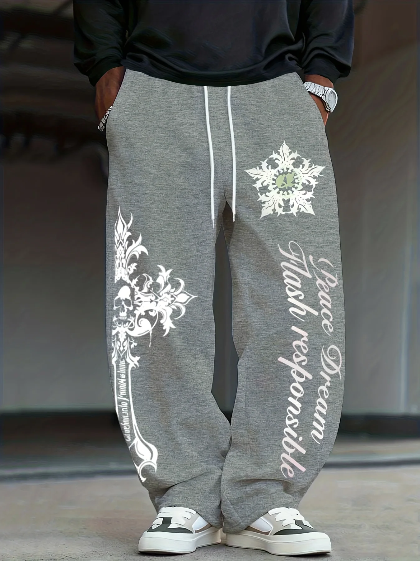 Men's casual trousers are suitable for men to wear outdoors in autumn and winter. They are versatile and casual pants