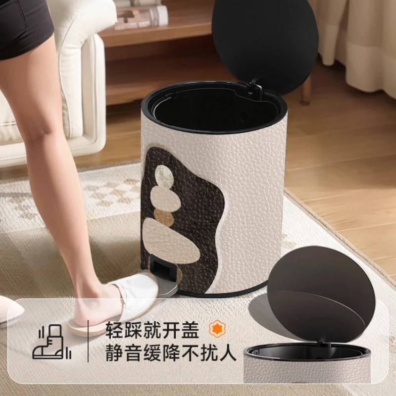 Kitchen garbage cube Medieval style kitchen leather trash can large retro home value foot pedal with cover trash can Separate