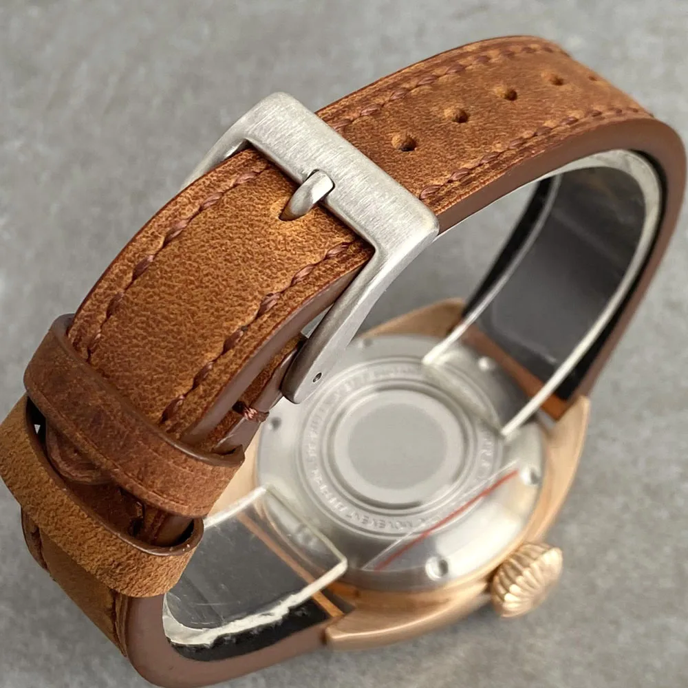 カスタマイズされた 316L スチール/CUSN8 ブロンズ 36 ミリメートルケースブラック/グリーンダイヤル NH35 機械式メンズ腕時計 20ATM ドームサファイアガラスレトロヴィンテージ