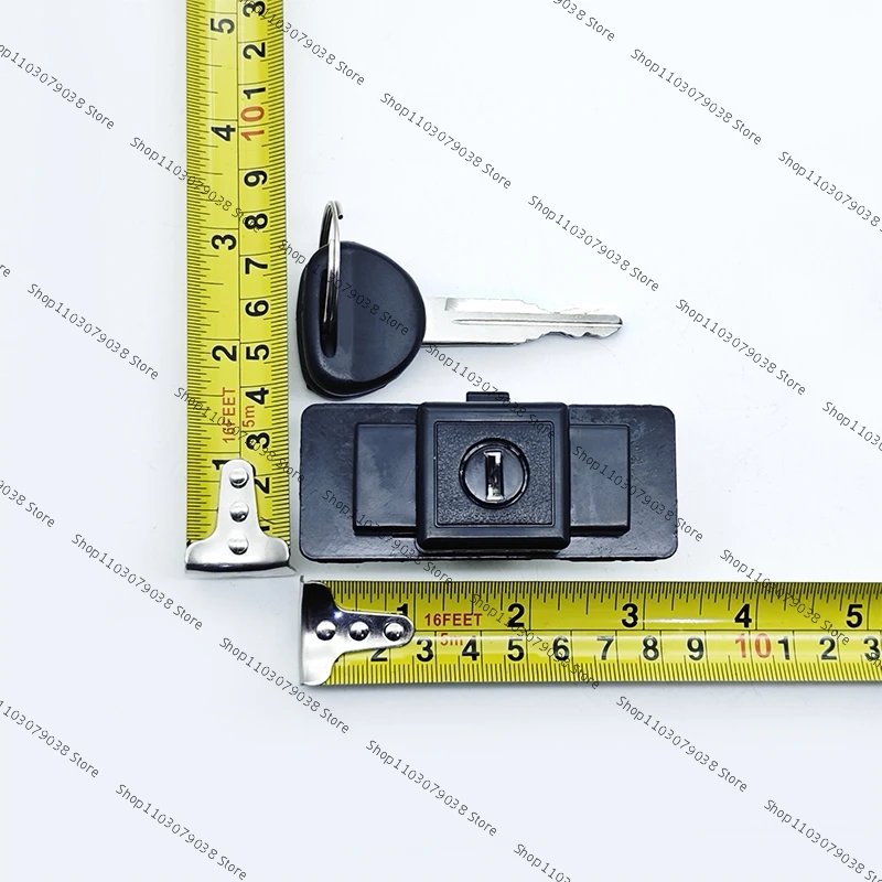 For Mitsubishi Montero Pajero V31 V32 V33 1992 1993 1994 1995 1996 1997 1998 1999 2000 Black Glove Box Lock Keys MB846665