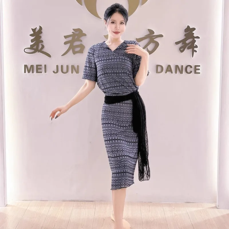 Customized Swegal Belly Dance Costumes Practice Dress Grey Blue Mesh Small Collar Loose Robe 4 Piece Set Exotic Dancewear