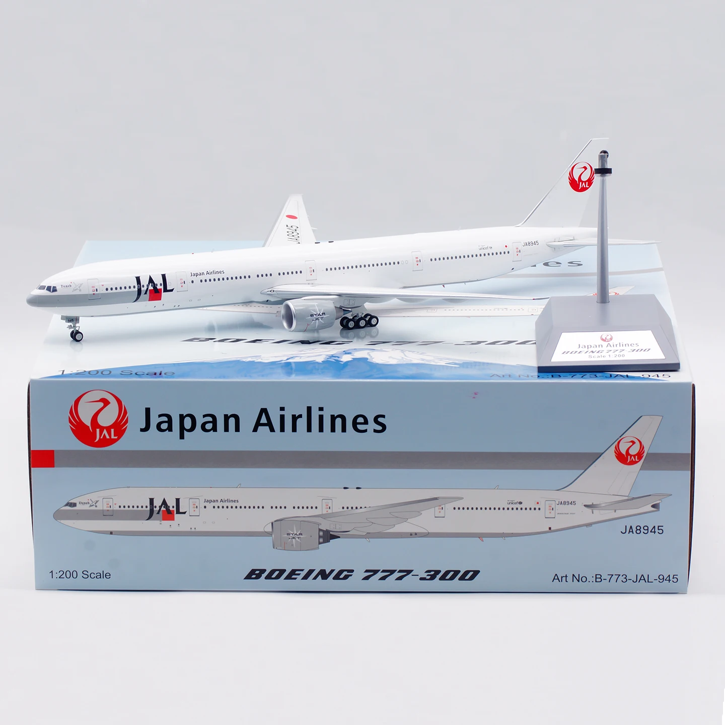 

B-773-JAL-945 Alloy Collectible Plane Gift B-Models 1:200 Japan Airlines JAL Boeing B777-300 Diecast Aircraft Jet Model JA8945