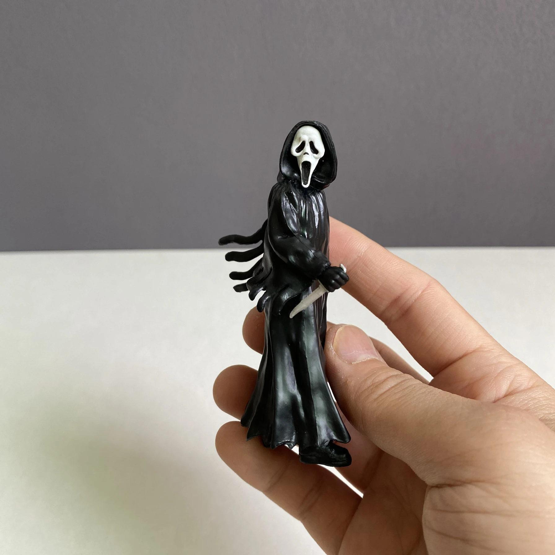 Japonês genuíno gacha escala modelo único e não convencional máscara assassina estatueta brinquedo modelo figura de ação brinquedos