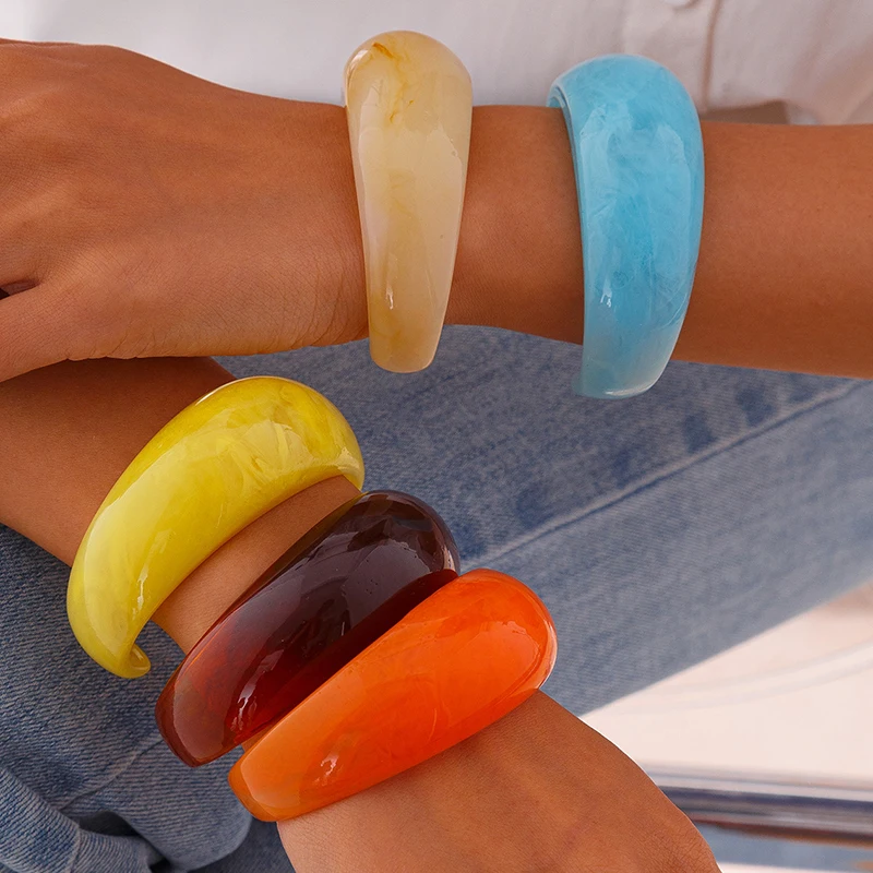 

Boho Translucent Exaggerated Cuff Bracelets For Women Resin Statement Bracelet Vintage Wide C Shaped Plastic Wristbands Jewelry