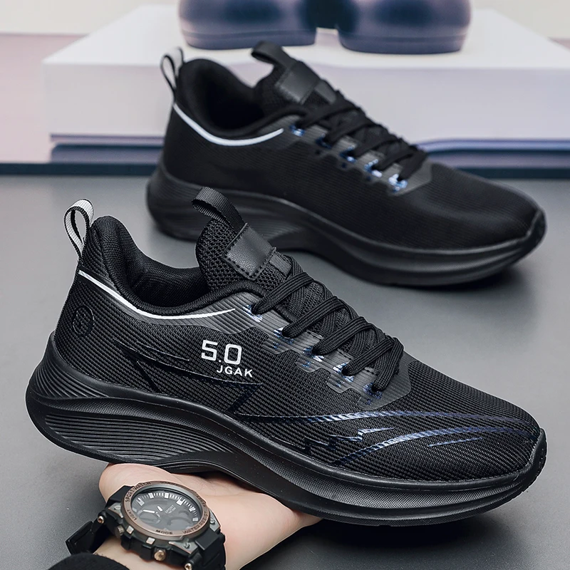 

Men's sports shoes new four season casual fashion breathable light anti slip wear-resistant outdoor running leisure sports shoes