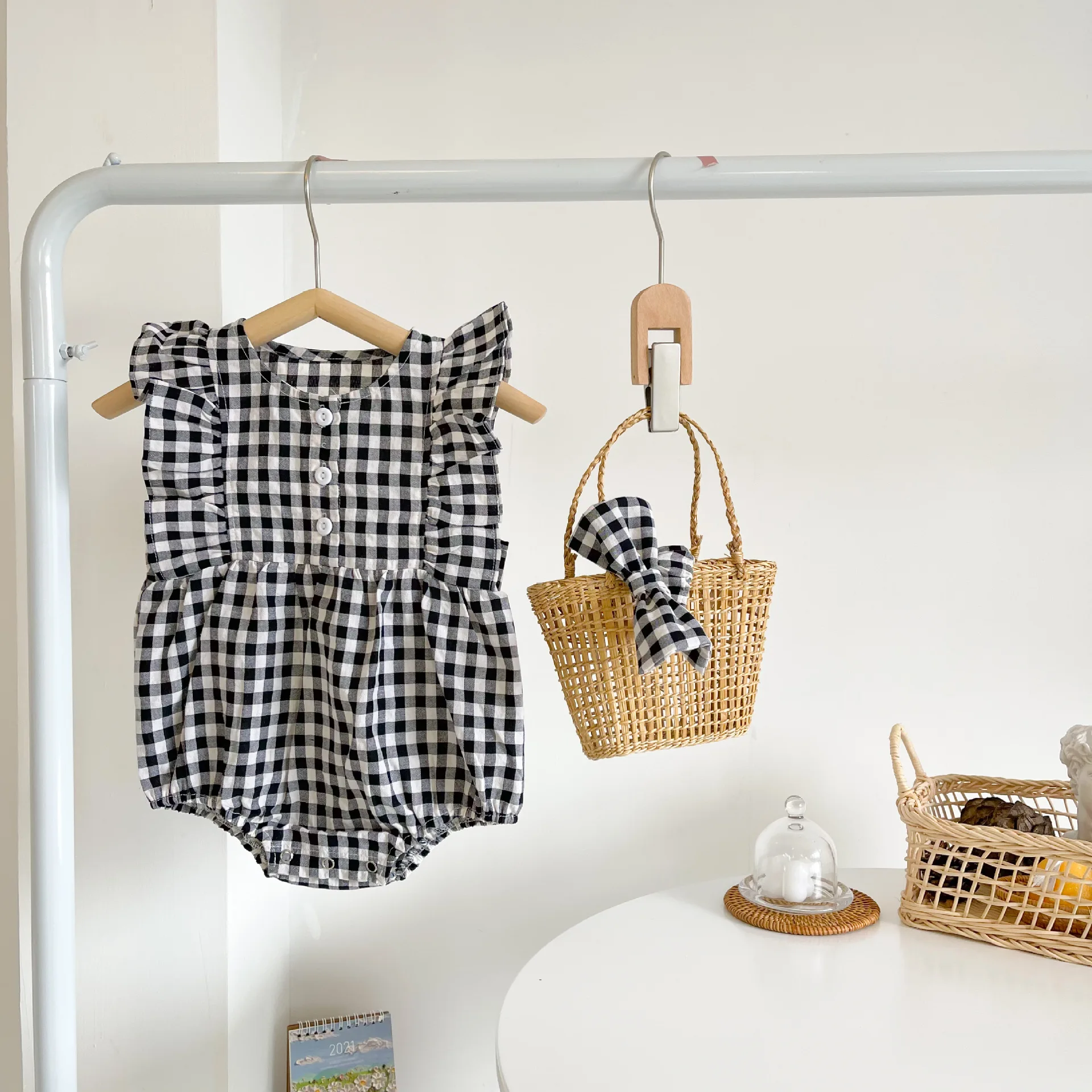 2026 Summer Full Cotton Sleeveless for Infants and Young Children Grid Fashion Girls' Baby Rompers