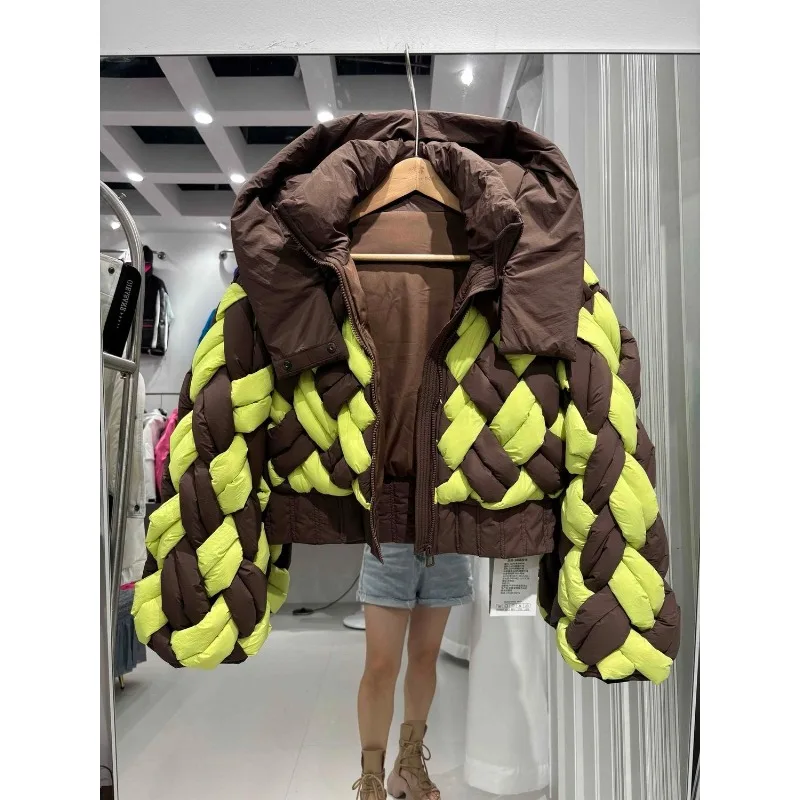 Luxus Winter Neue Daunenjacke für Frauen Europäische Kurze Ente Daunenjacke mit Kapuze Verdicken Wärme Trendy Vielseitige Streetwear