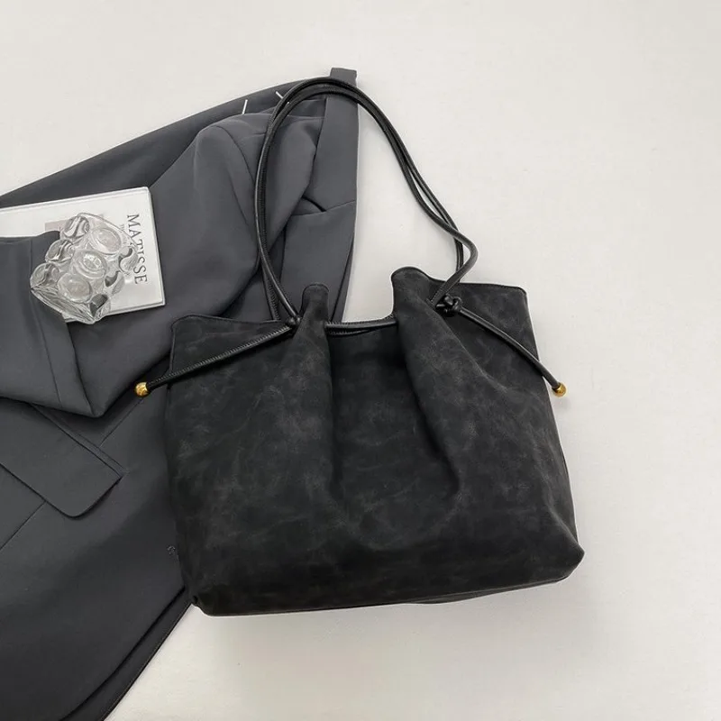 

Soft Skin Leather Crossbody Bag Elegant Paris Vintage Classic Design Casual Simple Tote Bag Trendy Comfortable Daily Wear Ladies