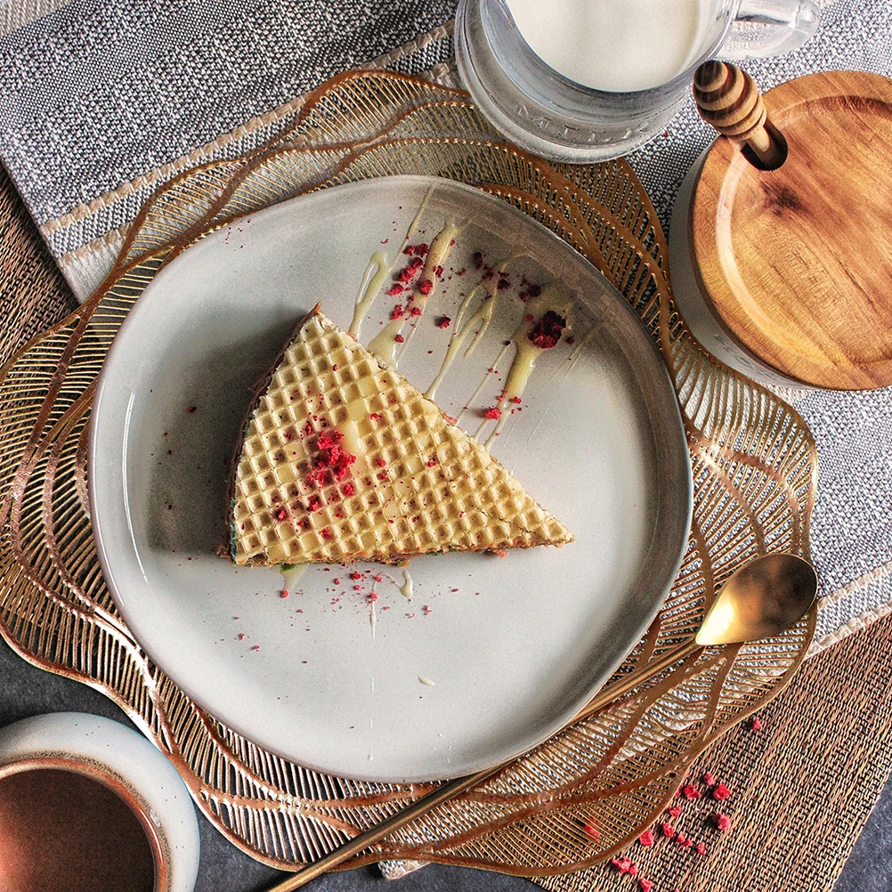 

2pcs Hollow Placemat Rose Shape Pvc Tableware Mat Heat Insulation Flatware Pad For Household Heat-Resistant Plate Bowl Cup Pad
