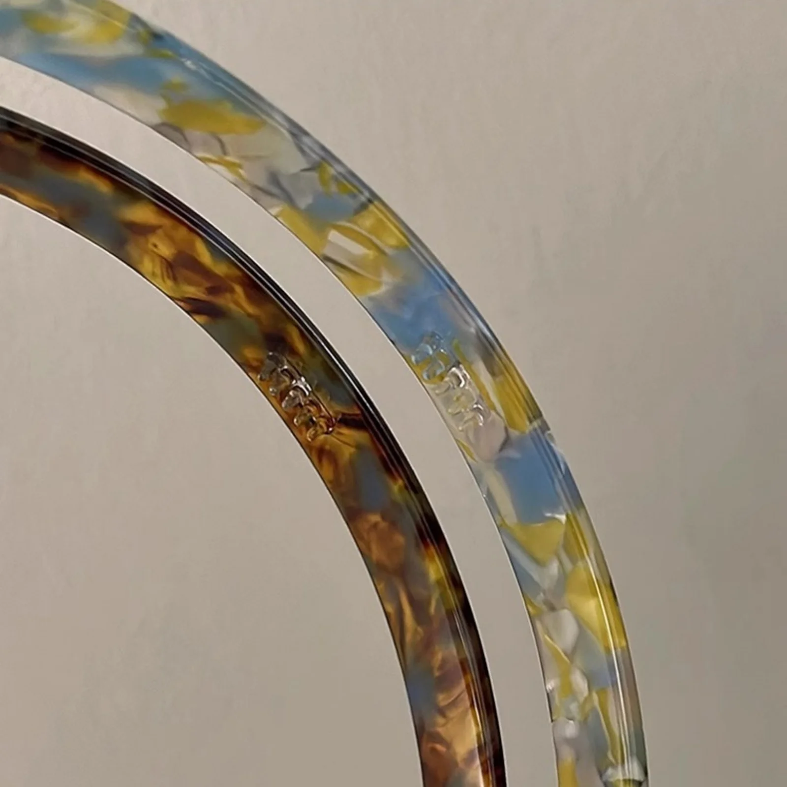 1 Damen-Haarschmuck mit nicht klemmende Ohrknochen, Essigsäure-Stirnband, Stirnband, High-End-Haarband für Mädchen, 2024, neuer Sommer, elegant – Detail 7