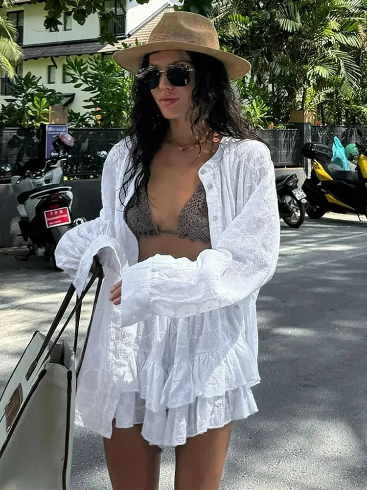 Conjunto de 2 piezas para mujer, traje elegante de manga larga con encaje blanco, camisa de un solo pecho, pantalones cortos, ropa de calle alta para verano