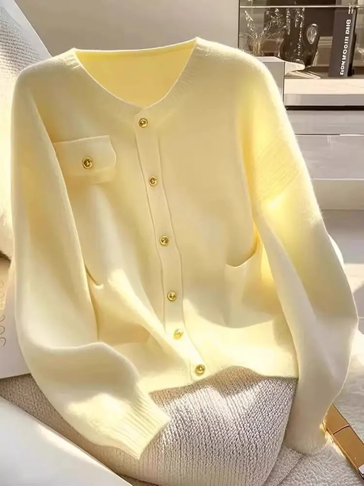 

Нежный вязаный топ во французском стиле для женщин, модный и элегантный дизайн, желтый однобортный пуловер с карманами и украшением