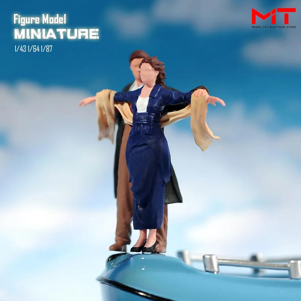 Miniatures Figurine 1/87 1/64 1/43 1/24  Lover Embracing on boat Male Female Figures Model Dolls DIY Creative Scene Props