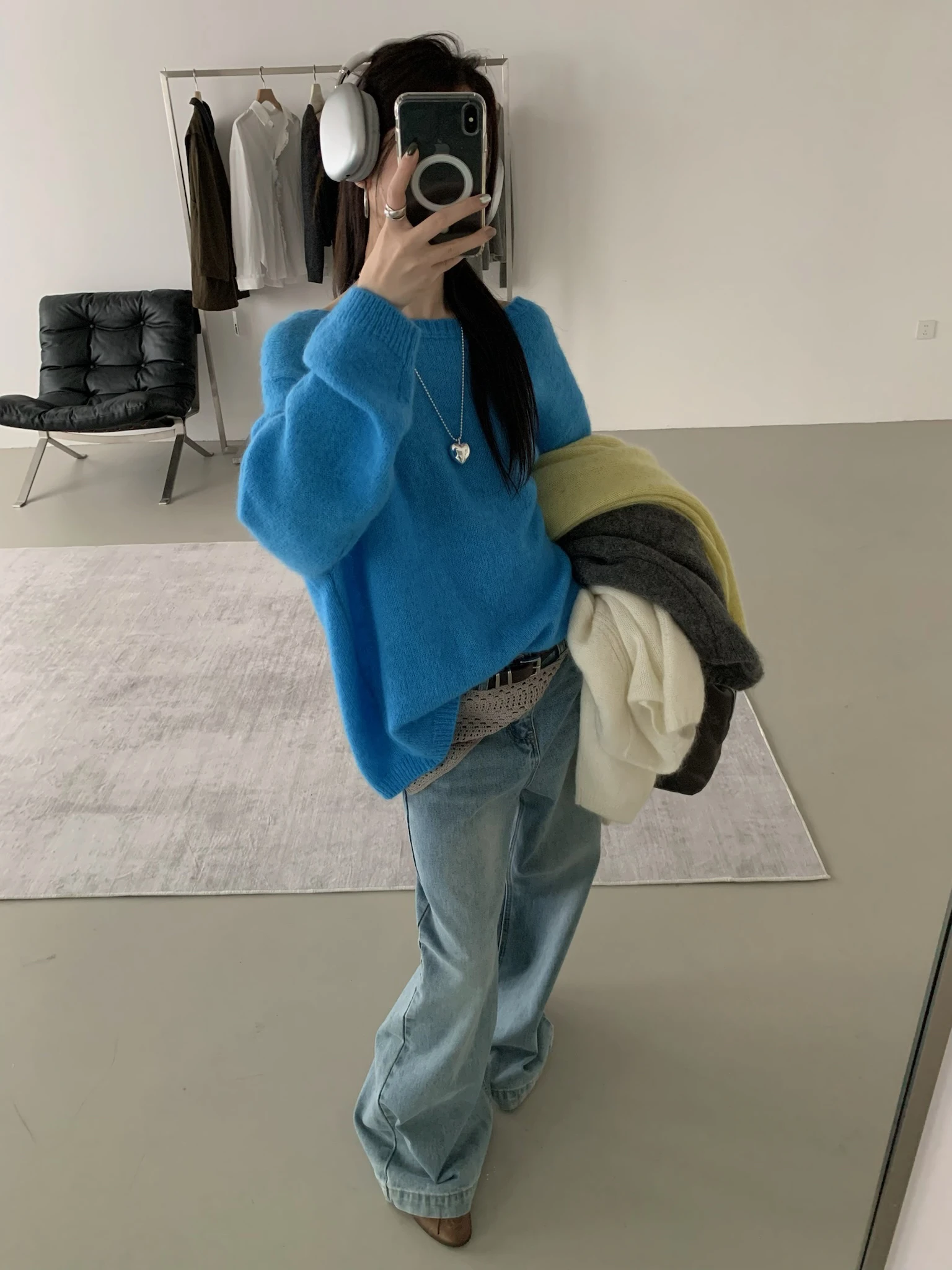 

Мягкий свободный вязаный свитер с длинными рукавами однотонного цвета для повседневной носки, женская модная одежда для осени и зимы, удобный трикотаж