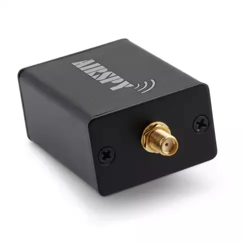 Новый высокопроизводительный портативный программный приемник Airspy R2 Advanced VHF/UHF