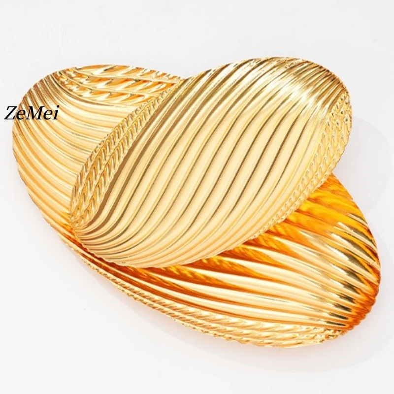 French Style Golden Elliptic Food Tray,Carving Stripes Home Portable Metal Fruit Plate,Cake Storage Plate Wedding Decoration