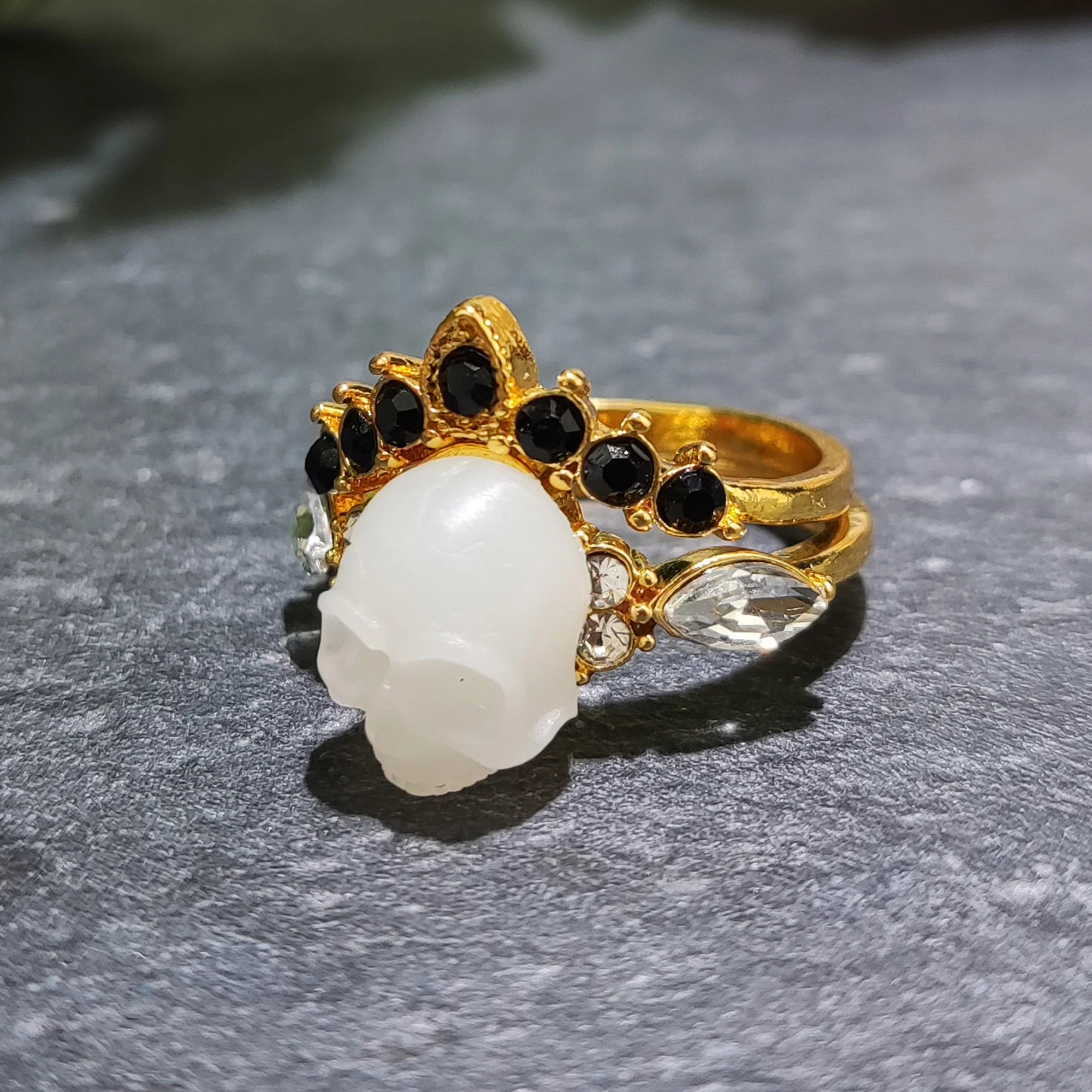 Skull Resin Ring With Matching Crown Ring,Stackable Rings Set,Gothic Rings,Unique Anniversary Gifts for Her,Witchy Jewelry