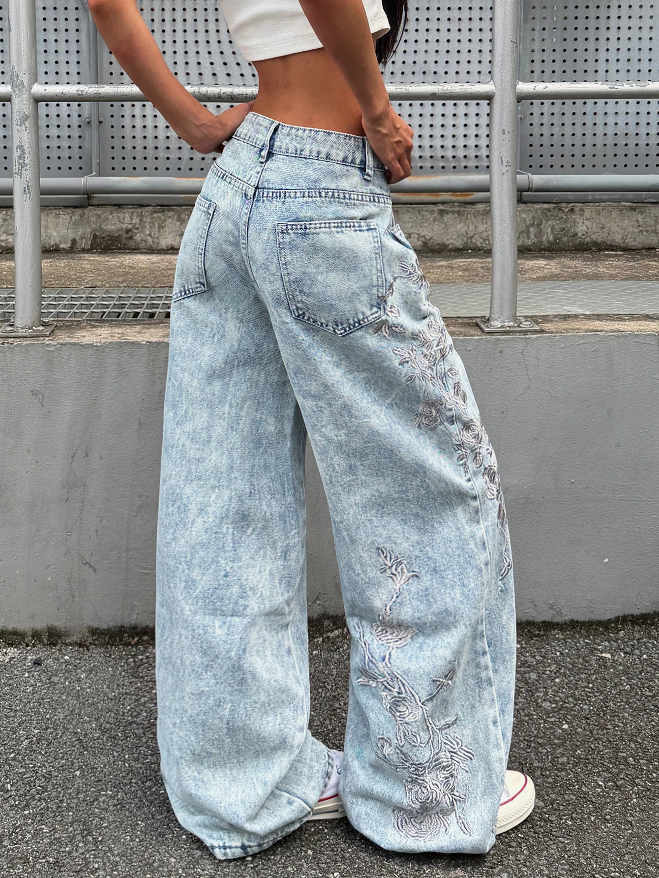 American Retro White Rose Embroidered Washed Snowflake Blue Baggy Jeans Women Y2K Trend, Street Fashion, Versatile High-Waist Spicy Wide-Leg Pants - AliExpress 200000345