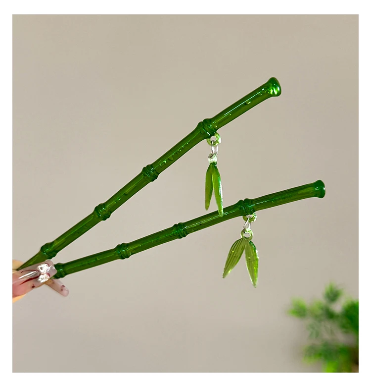 2025 New Chinese Style Green Resin Bamboo Leaf Pendant Charm Hair Stick Women Girls Vintage Chopstick Hairpin Hair Accessories