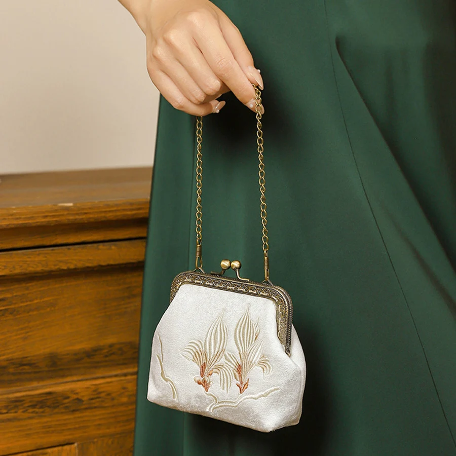 Embroidery Clip Lock Women's Coin Purse Retro Bifold Kiss Lock Small Wallet Simple Chains Lipstick Portable Pocket Clutch Bags