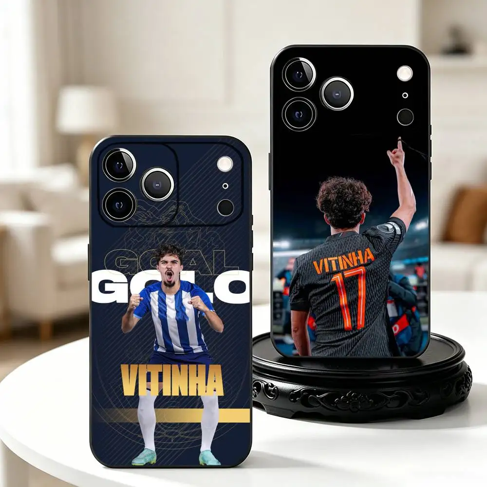 Capa de Silicone Macio Preta para iPhone 17, 16, 15, 14, 13, 12, 11 Plus, Pro Max, XS - Estrela do Futebol V-Vitinha Ferreira