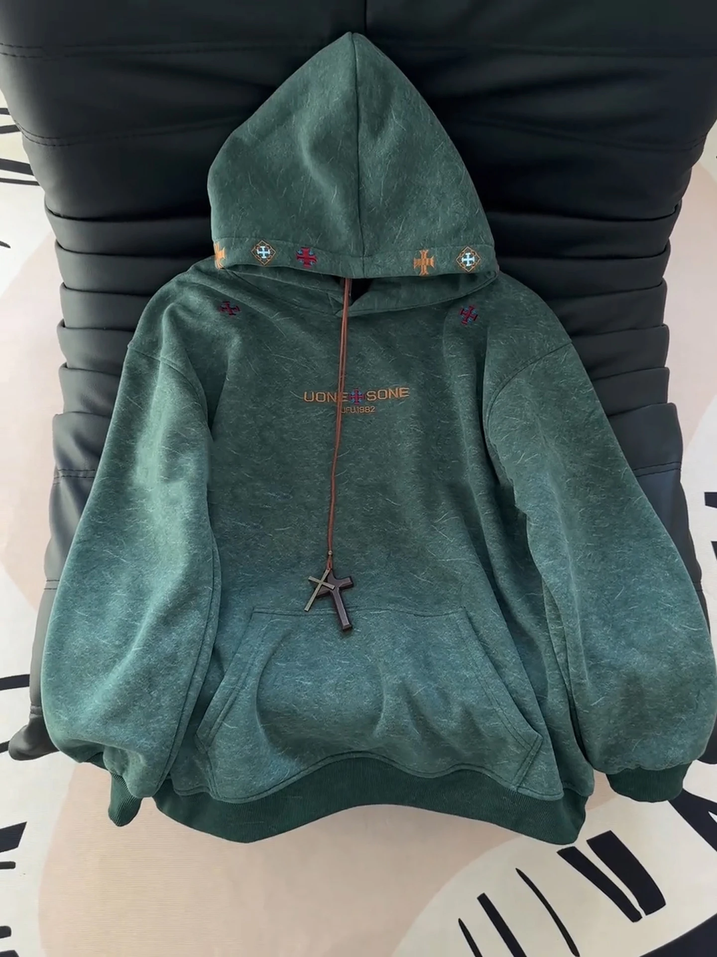 

Olive een Waed Embroidered Hoodie ex Loose Heavyweight Jaet Casual Sle Long Sve Thermal Treaent No Brand