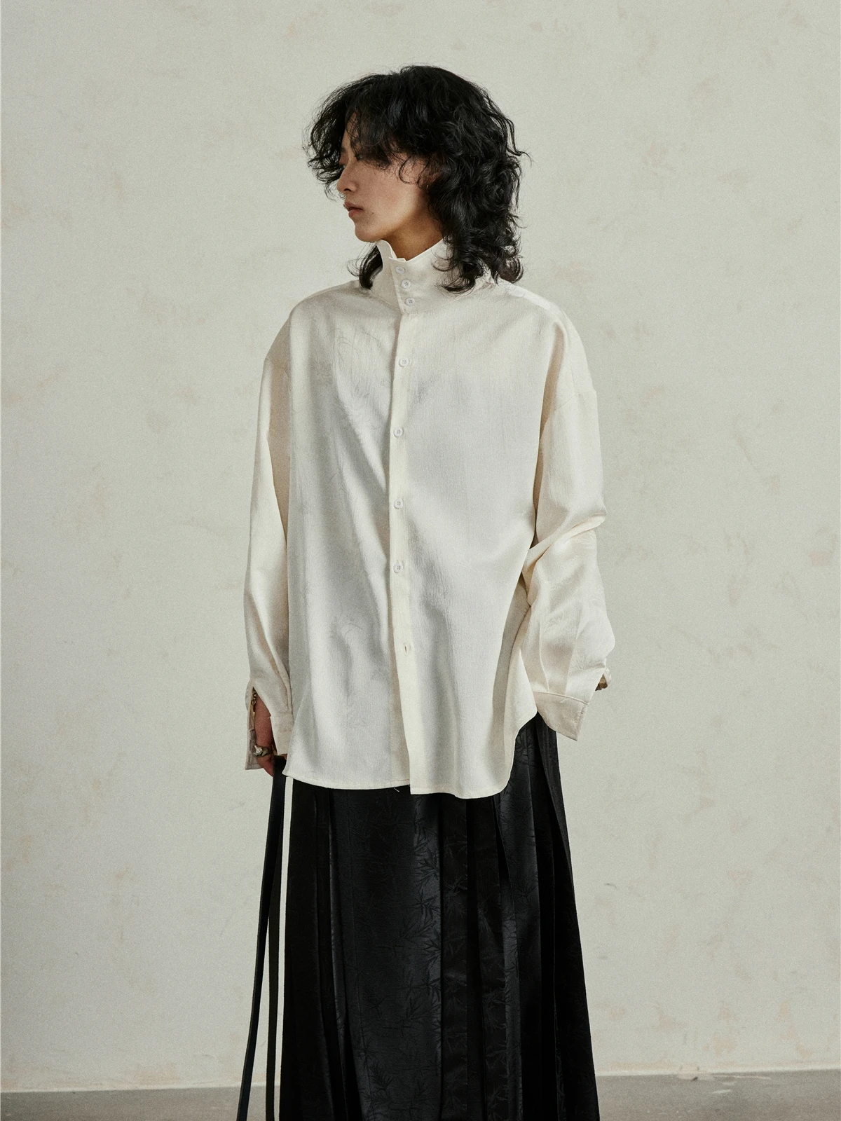 

Sunyvonne Vintage Chinese Style Long Sleeve Satin Shirt Embroidered Collar Floral Print Loose Fit Women's Premium Fashion Top