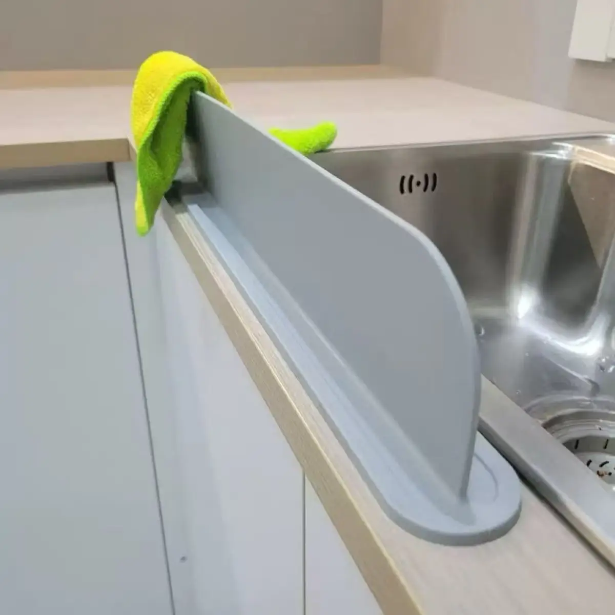 Barreira de silicone para pia, proteção contra respingos de cozinha, barreira de água antiderrapante para lavar louças e vegetais, divisória adesiva