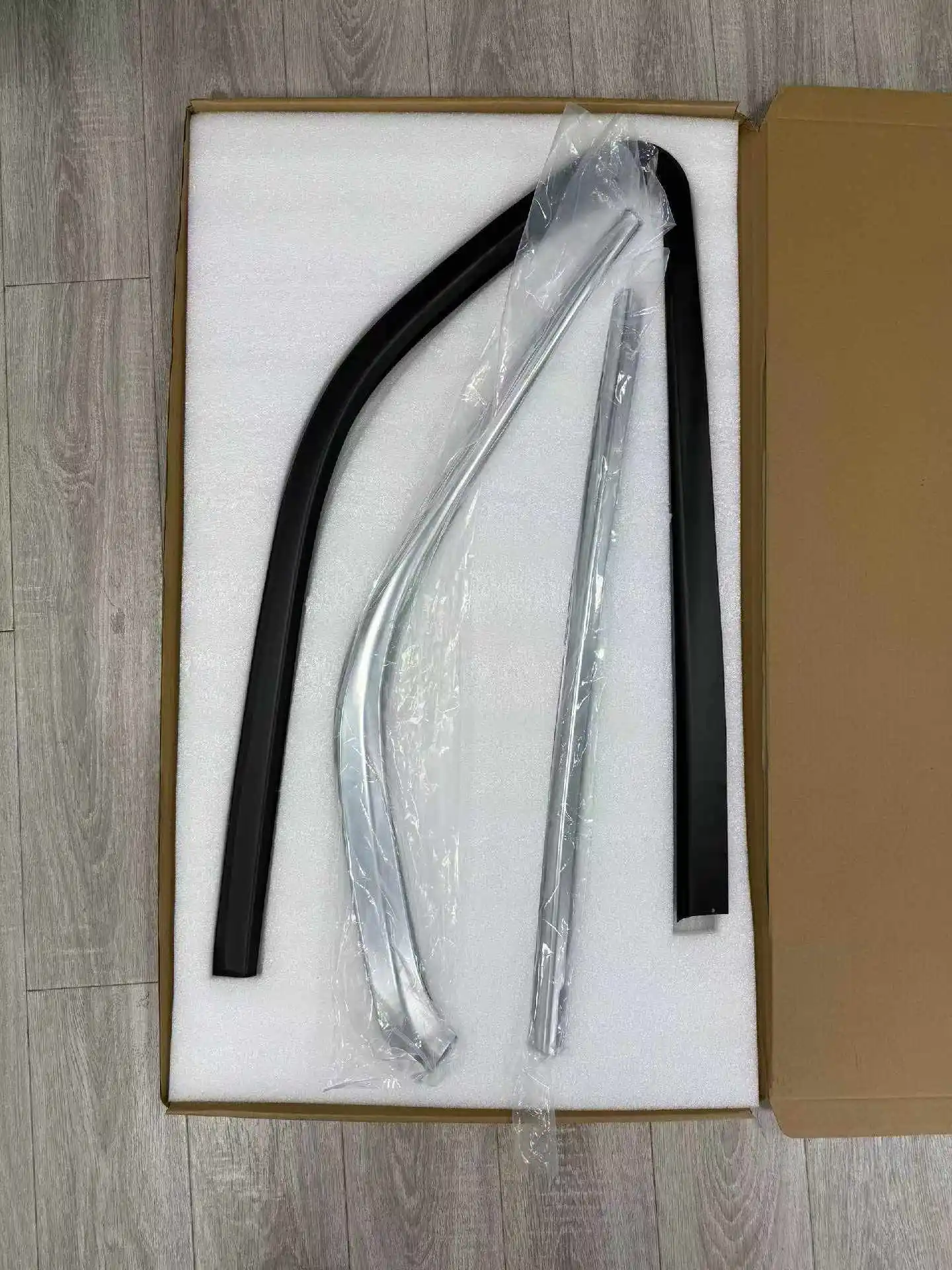 Body Kit for -Benz GL W166 to GLS W167 Model, Featuring a Bumper, Grille, Hood, Fenders, and Headlights. view 5