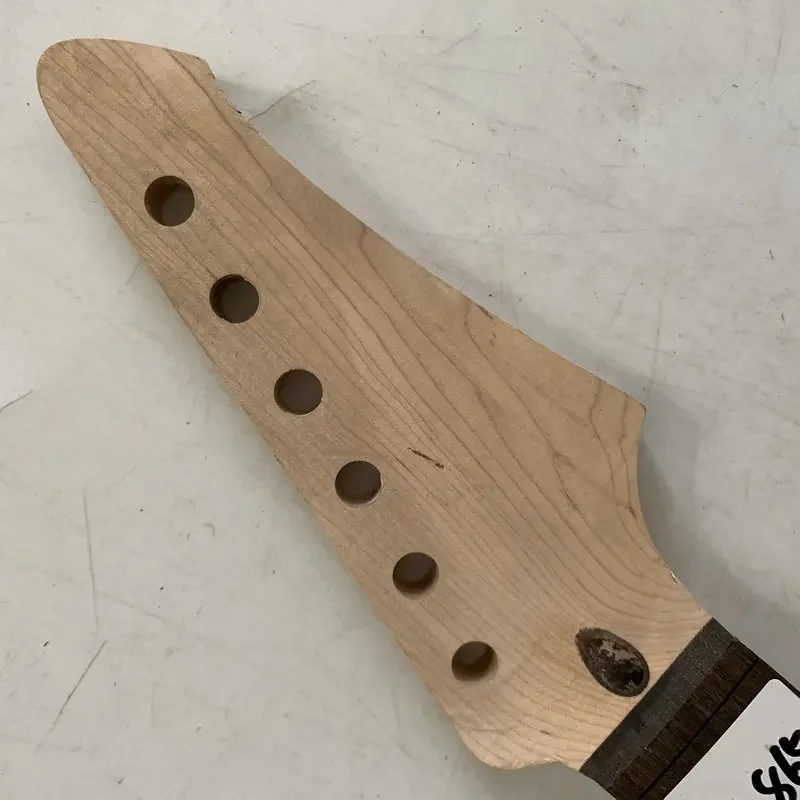 EN865  Unfinished ST Model Electric Guitar Neck 22 Frets Rosewood Trussrod Inlay for DIY Guitar Parts NO Paints  With Damage