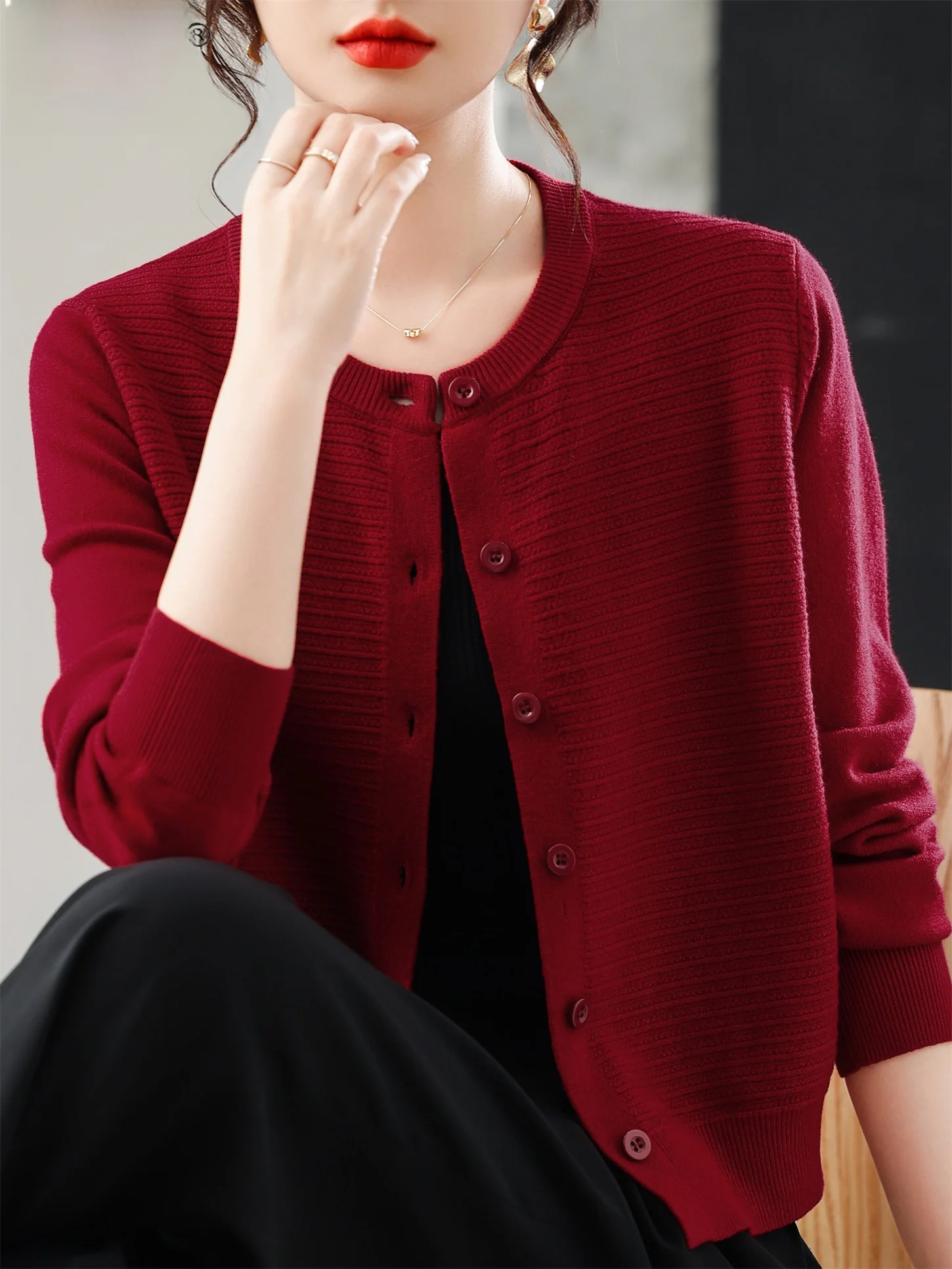 

Faionable round Ne Knitwear Loose Women's Top Horizontal Striped Open Cardigan for Young Mothers Middle-Aged And ly