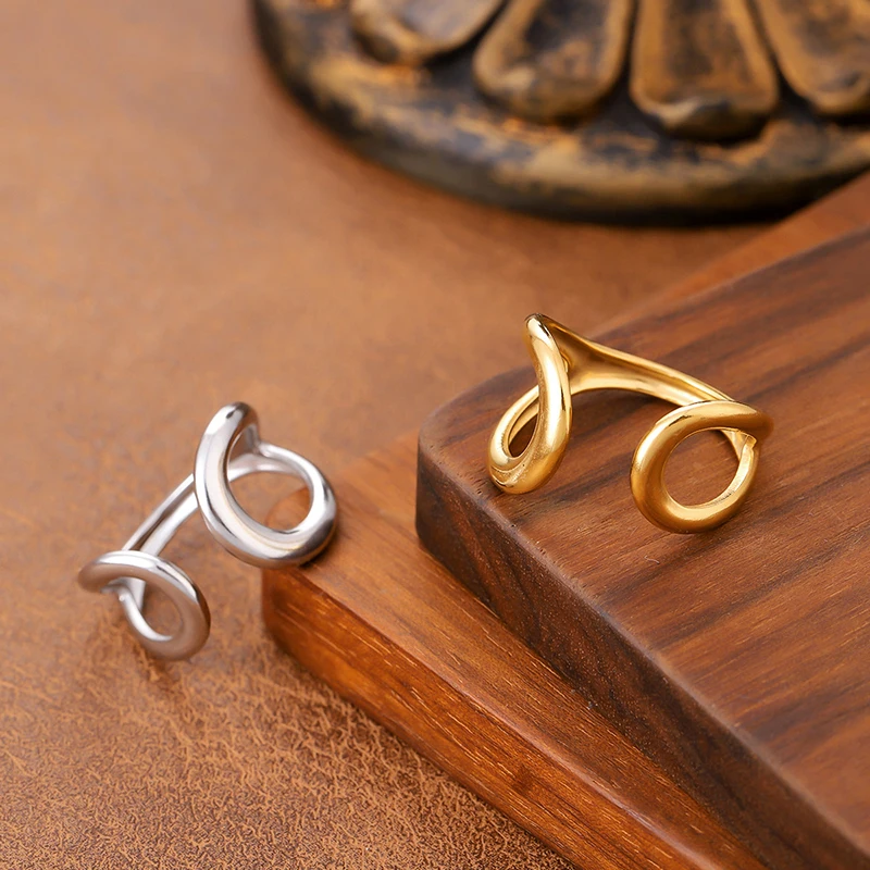 Nierównomierne, puste pierście – Minimalist Ring Stackable recenzja i cena