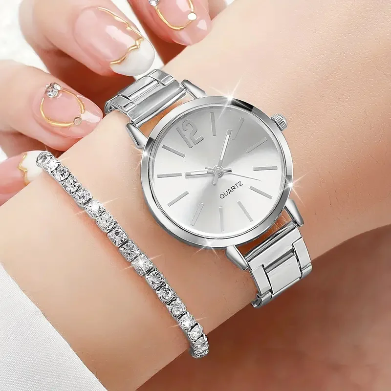 Stylish compact alloy ladies graduated quartz watch and small diamond necklace set gift party pieces