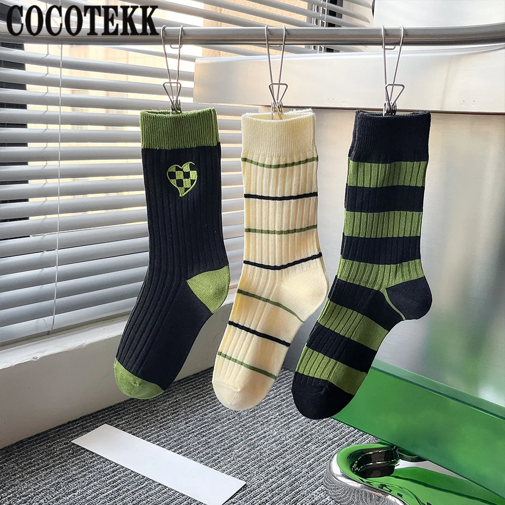 

2022 New Green Series Women Socks High Quality Breathable Crew Socks Embroidered Stripe Sport Casual Trend Street Hip Hop Socks