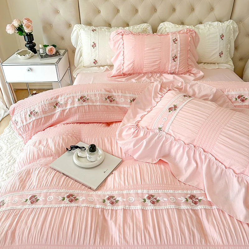 

Bubble Gauze Bedding Set Pink Elegant Princess Style Queen Duvet Cover Set Embroidered Lace Ruffled Comforter Cover Sets