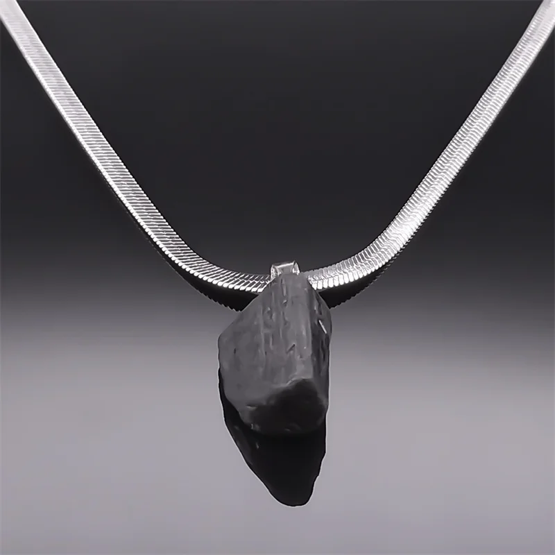 Irregular Natural Black Tourmaline Pendant Necklace for Women Men Stainless Steel Snake Blade Chain Necklaces Jewelry NXXXXS04