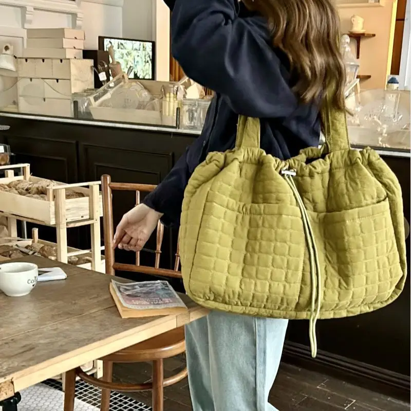 Luxury Brand Large Capacity Tote  Puffs Cloud Nylon Single Shoulder Bag Female Niche Ring-lattice Bag