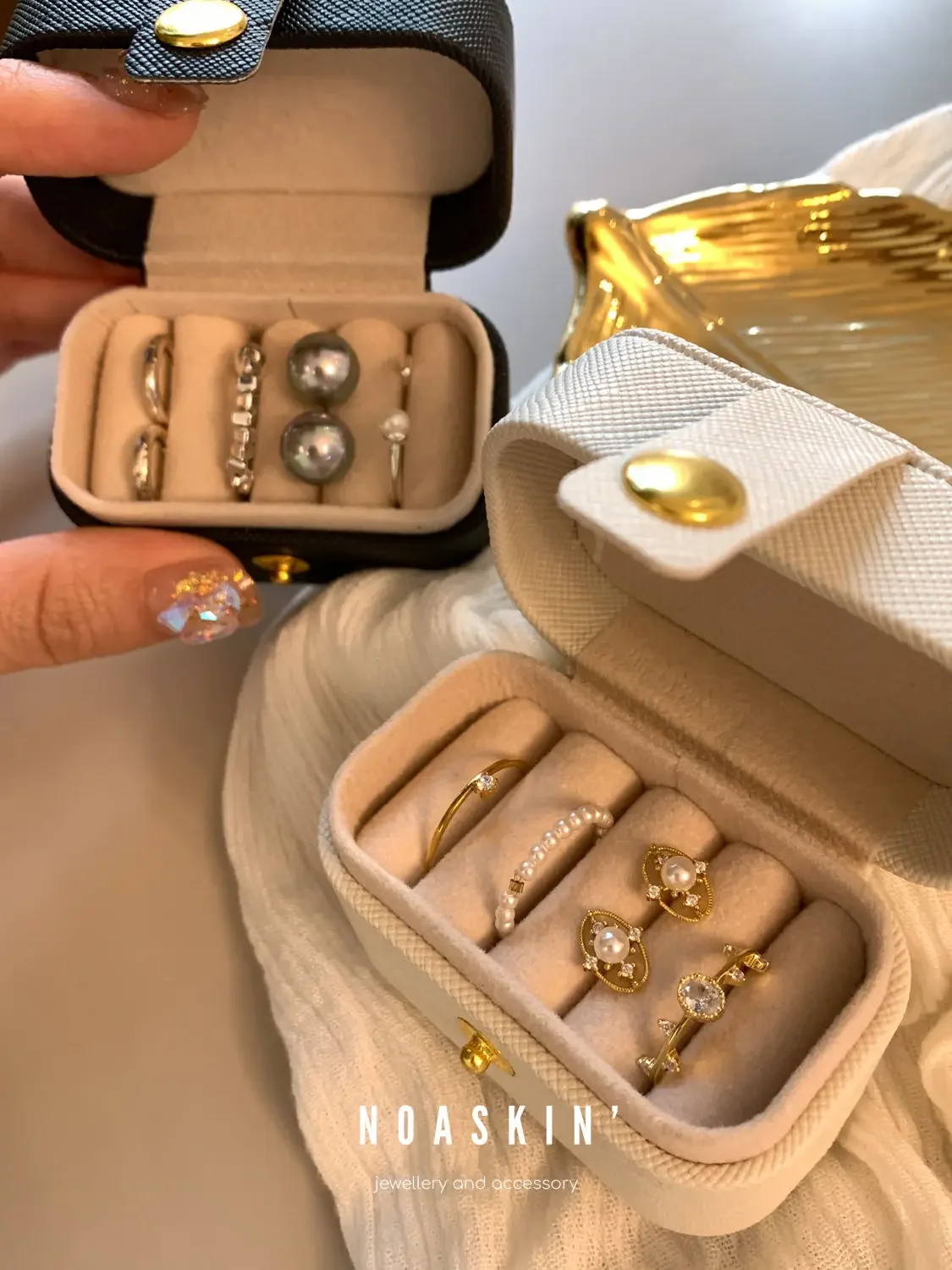 صندوق خاتم صغير محمول منظم مجوهرات صغير عرض السفر بسيط هدية صغيرة صناديق جلدية حامل قلادة القرط