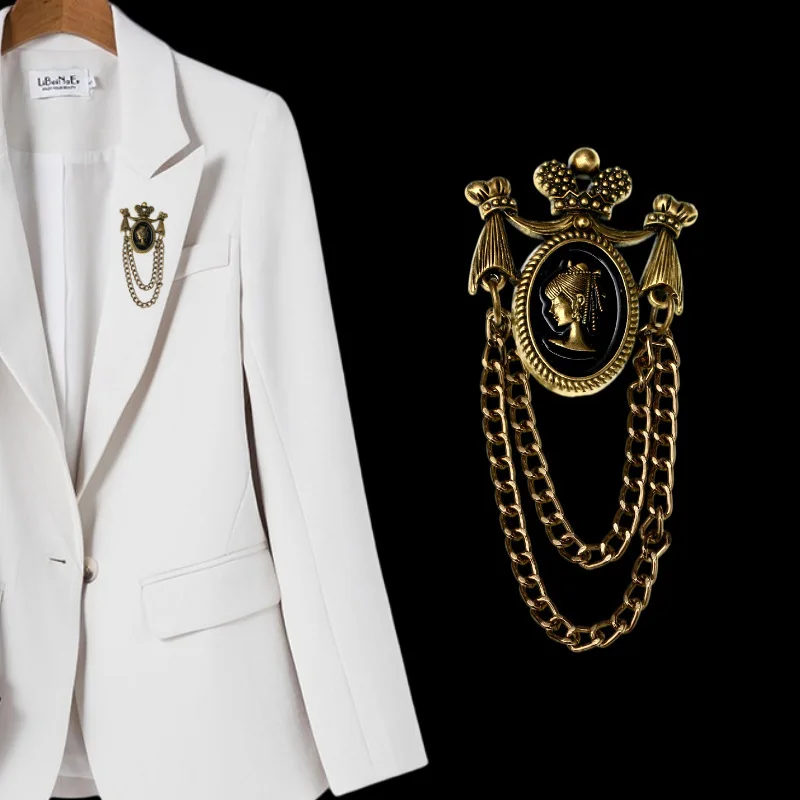 

Retro Chain Badge Fashion Women's Blazer Brooch Personalized Suit Lapel Pin Crown Beauty Head Badge