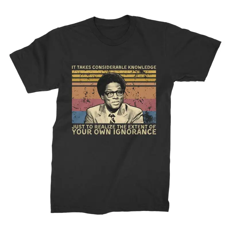 Il faut une certaine connaissance pour réaliser la portée de votre propre ignorance. T-shirt vintage, tee-shirt, t-shirt décontracté unisexe.
