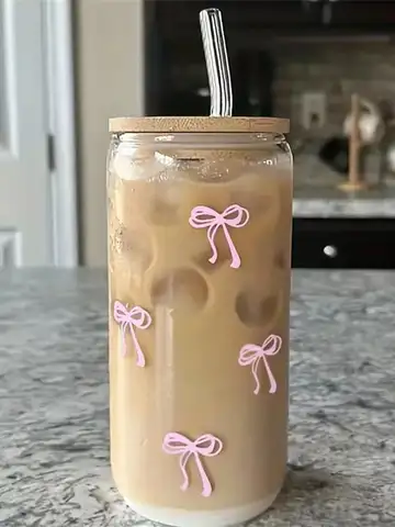 500ml Pink Bow Cute Glass Cups with Lids and Straw Tumbler Glass Cup for Iced Milk Coffee Smoothie Cocktail Matcha Juice Cup