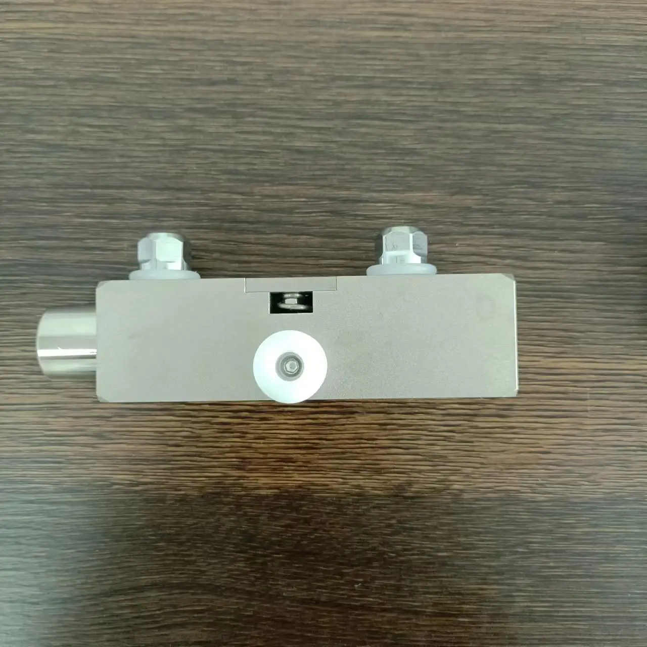 Backbar for Isoflurane Vaporizer Seletetac  Backbar Sevoflurane Vaporizer Mounting Block for Vet