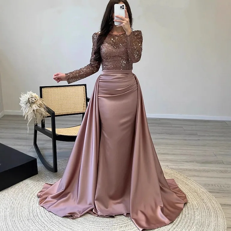 2025 Banchetto da donna a maniche lunghe Elegante Lady Host Anno-End Party Host Personalità Queen Abito da sera con paillettes