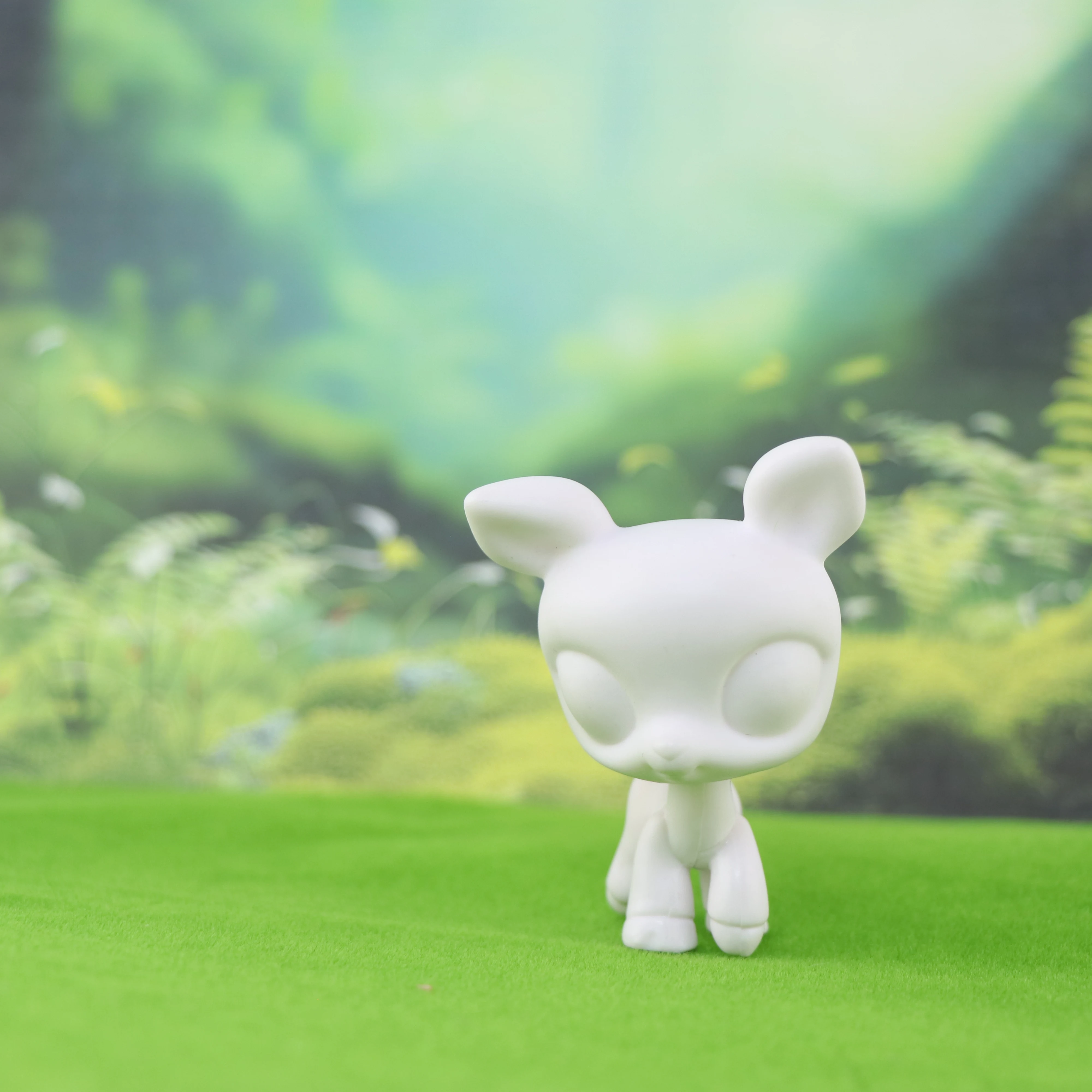 

﻿LPS Mini Pet Shop Rare Pet Animal White Base Deer 033 DIY Paint Parent Child Interactive Toys