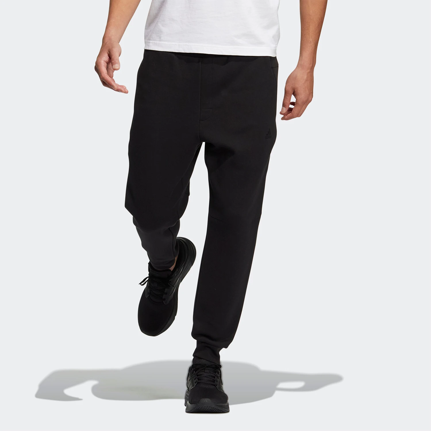 

Adidas genuine Winter New Men's Casual Sport Tapered Pants HN8989