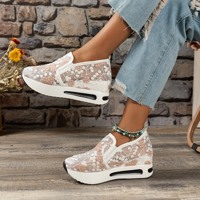 

Fashion Embroidery Loafers Shoes for Women new Summer Breathable Mesh Platform Sneakers Woman Comfortable Slip On Casual Shoes