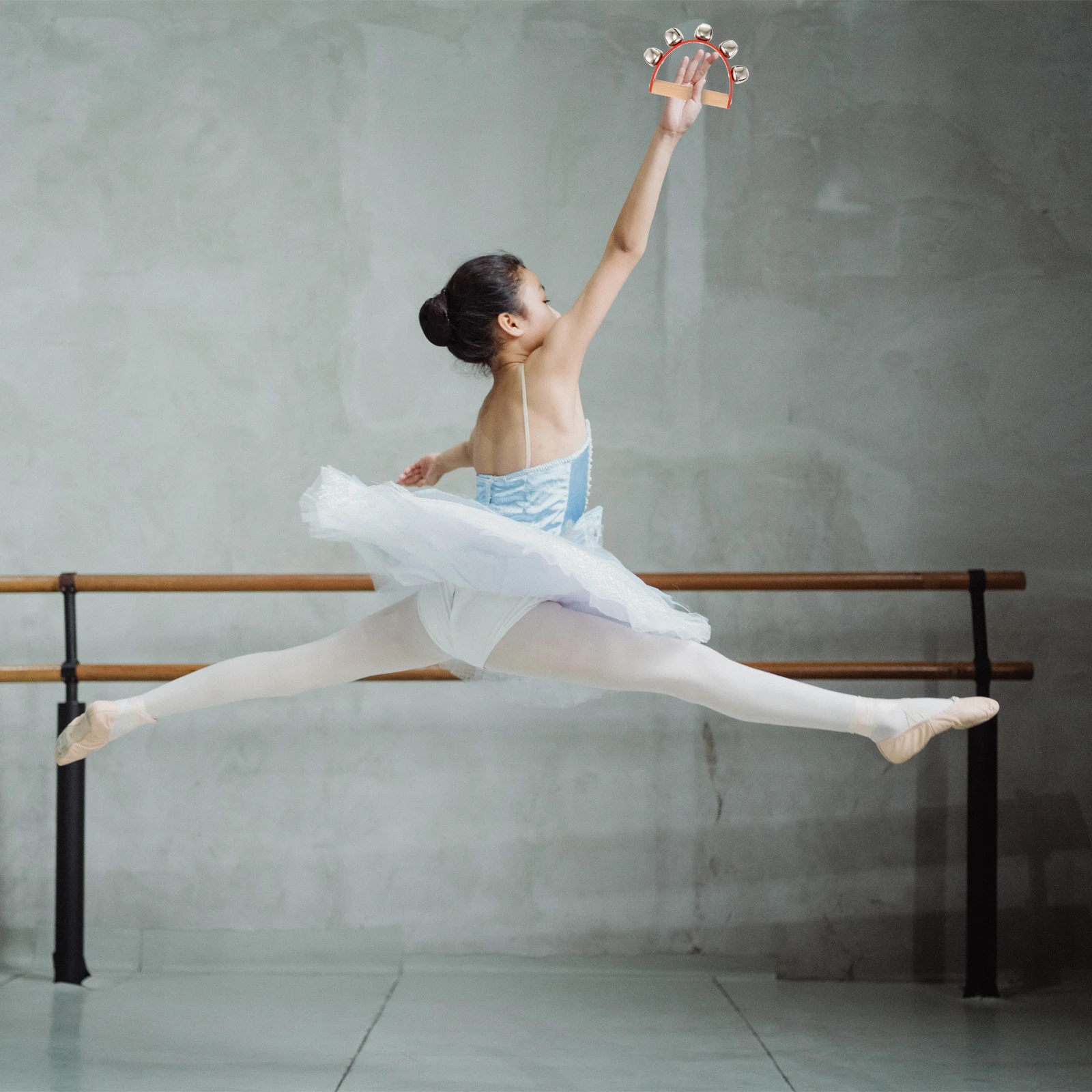 

2pcs Handheld Sleigh Bells Wooden Handle Jingle Bells Music Lightweight Ergonomic Design Clear Loud Sound Interactive Game For