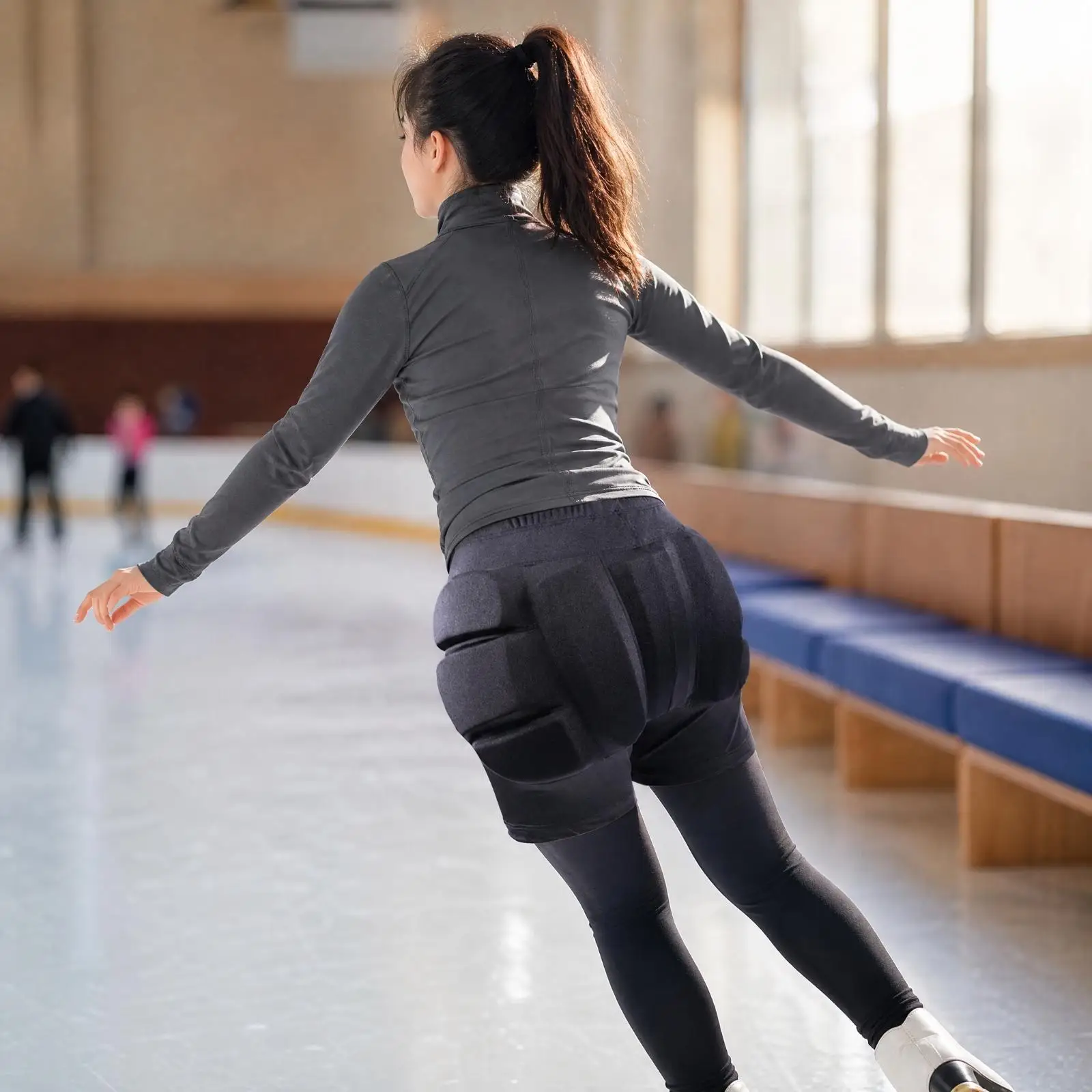 Children Snowboard Butt Protector Padded Shorts for Ski Hip Tailbone Safety Training Gear